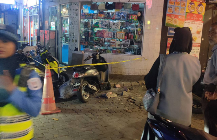 ގެއެއްގެ ބެލްކަނި ވެއްޓި ޒަހަމްވި މީހަކަށް ފަރުވާދެނީ