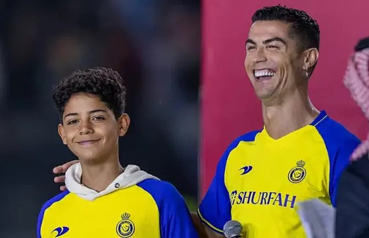 ޕޯޗުގަލްގެ ޖޫނިއާ ޓީމަށް ރޮނާލްޑޯގެ ދަރިފުޅު ނަގައިފި