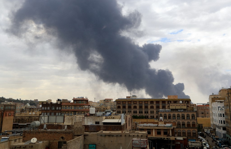 އިޒްރޭލުން ޔަމަންގެ އެއާޕޯޓް ހަލާކުކޮށްލައިފި