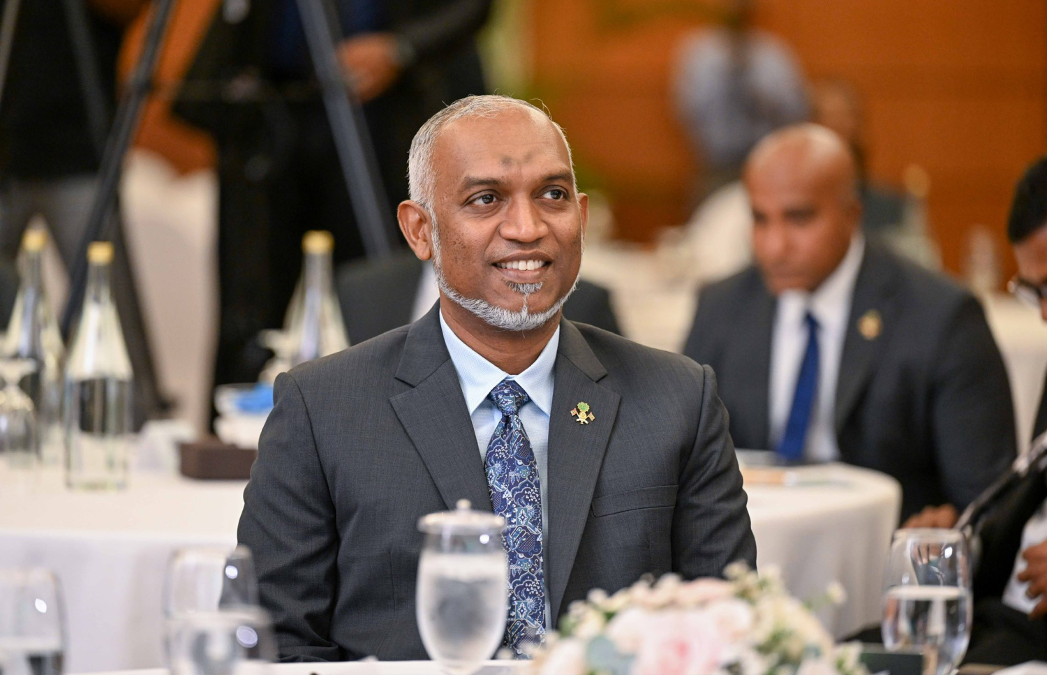 ރައީސް ޑރ މުހައްމަދު މުއިއްޒު. އެމަނިކުފާނު ވިދާޅުވީ، އިސްލާމިކް ފައިނޭންސް ފުޅާ ކުރުމަކީ ސަރުކާރުގެ ނެޝަނަލް ޑިވަލޮޕްމެންޓް ޕްލޭންގައި ހިމެނޭ މުހިއްމު ބައެއް ކަމަށް -- ފޮޓޯ: ރައީސް އޮފީސް