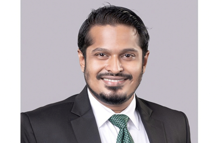 ހައިކޯޓުގެ އެސިސްޓެންޓް ރަޖިސްޓްރާ ހަނީފު ފެނަކައަށް