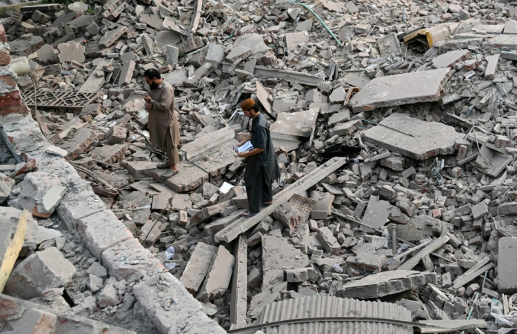 ޕާކިސްތާނުން އިންޑިއާއަށް ހަމަލާދޭން ފަށައިފި