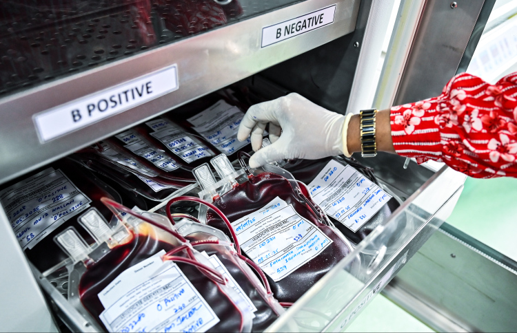 ލޭ ހޯދަން ދަތިވާ މައްސަލާގައި މިނިސްޓަރާ ސުވާލުކޮށްފި