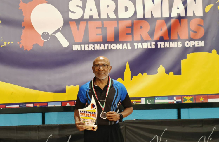 ސާޑީނިއާ ވެޓްރަންސް މުބާރާތުން ލަތީފަށް ރަން ވަނަ އެއް