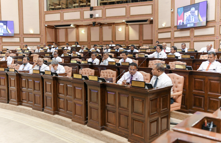 ޖީއެސްޓީއާ ގުޅޭ ގަރާރު ބޭރުކޮށްލައިފި