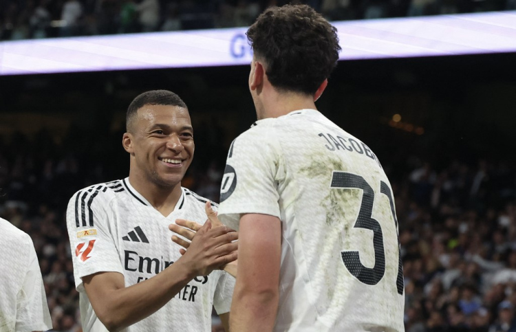 ރެއާލް މޮޅުވުމުން ބާސާގެ އިންތިޒާރު ދިގުވެއްޖެ