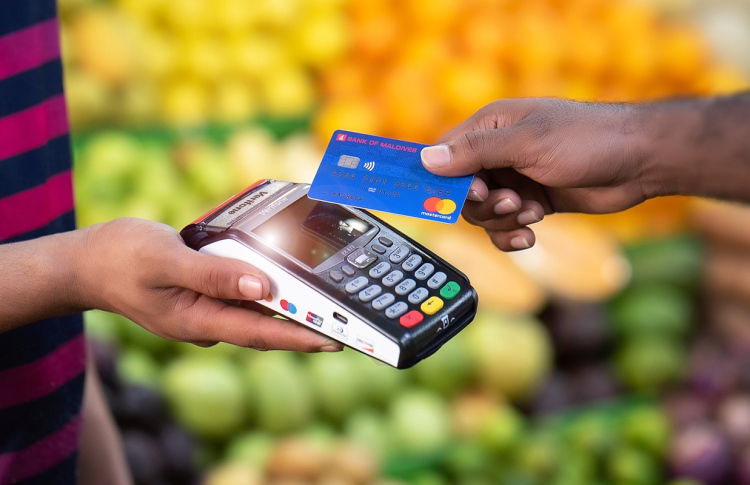 ކާޑު މުއާމަލާތުގެ 75ޕަސެންޓަކީ އޮންލައިން ވިޔަފާރި