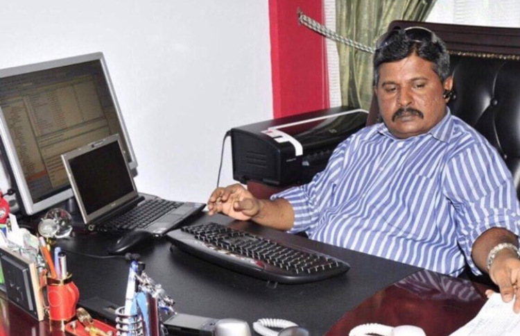 ސެންޓަ އެންޓަޕްރައިސަސްގެ ފޭކު ލިޔުން މައްސަލަ ޕޮލިހަށް