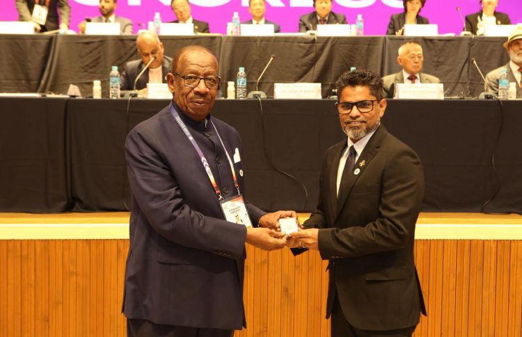 އޭޝިއާގެ އެތުލެޓިކްސްއިން ތޮލާލްގެ ހިދުމަތަށް އެވޯޑެއް