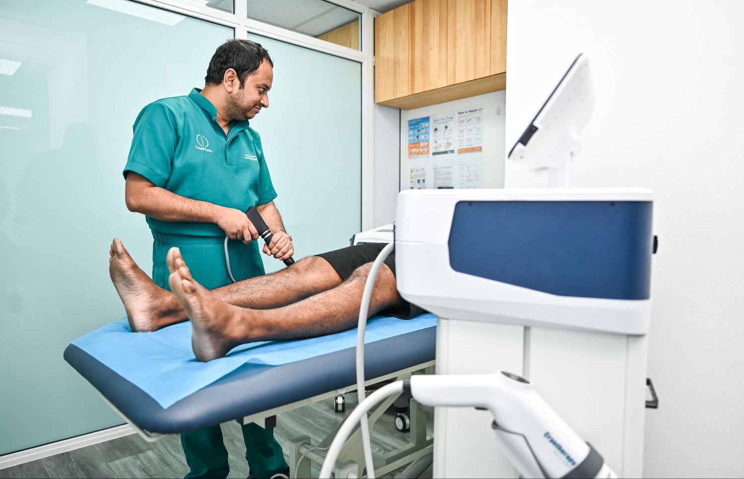 ޓޯޓަލްފިޒިއޯ. ޒަމާނީ އެޑްވާންސް ފިޒިއޯތެރަޕީގެ ހިދުމަތް. -- ފޮޓޯ: ފަޔާޒް މޫސާ | މިހާރު