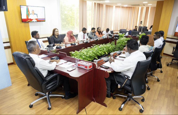 މިއުޒިކް އާޓިސްޓުންނަށް ތައިސޭކޮށި ދޫކުރަން ނިންމައިފި