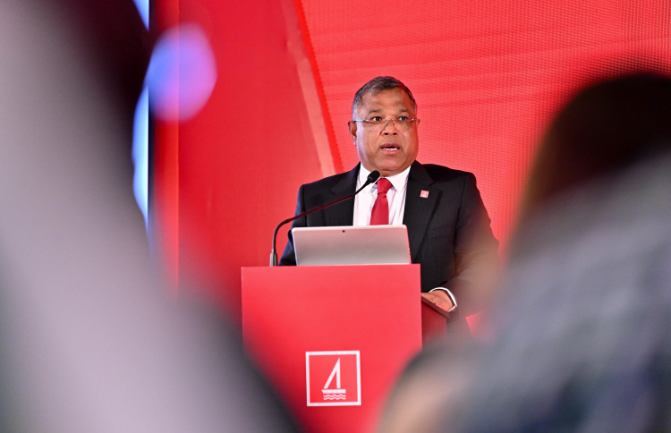 ޓޫރިޒަމަށް މިހާރު ދޫކޮށްފައިވާ ލޯނު 8 ބިލިއަނަށް އަރާ