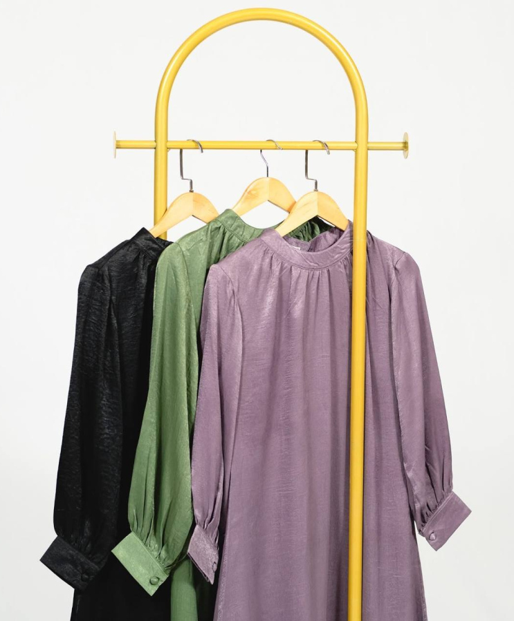 އަބާޔާތަކެއް ކޮނޑެއްގައި އަޅުވައި، ޑިސްޕްލޭ ކޮށްފައި.-- ފޮޓޯ: ހީކް