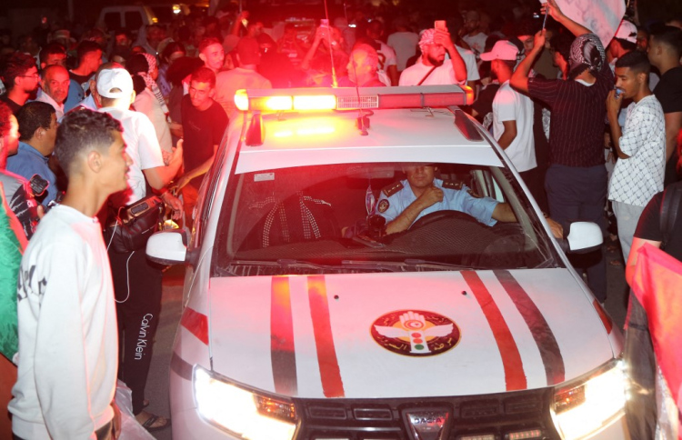 އެތައް ސަތޭކަ އެކްޓިވިސްޓުންގެ ގާފިލާއެއް ޣައްޒާއަށް!