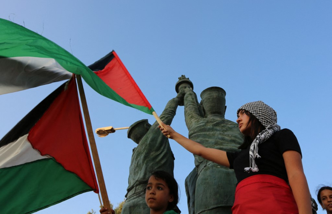 ޕޯޗްގަލް އިން ވެސް ފަލަސްތީނުގެ ދައުލަތް ބަލައިގަންނަނީ