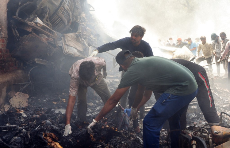 އެއާ އިންޑިއާގެ ވެއްޓުނު ބޯޓުން ތެޔޮ ކަނޑާލީ ކެޕްޓަން