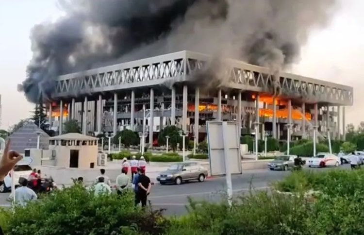 އިރާނުގެ ދައުލަތުގެ ޓީވީ އަށް އިޒްރޭލުން ހަމަލާ ދީފި