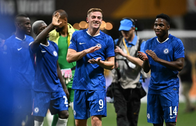 އާ ފޯވާޑްގެ ފުރަތަމަ މެޗުން ޗެލްސީއަށް ކާމިޔާބު