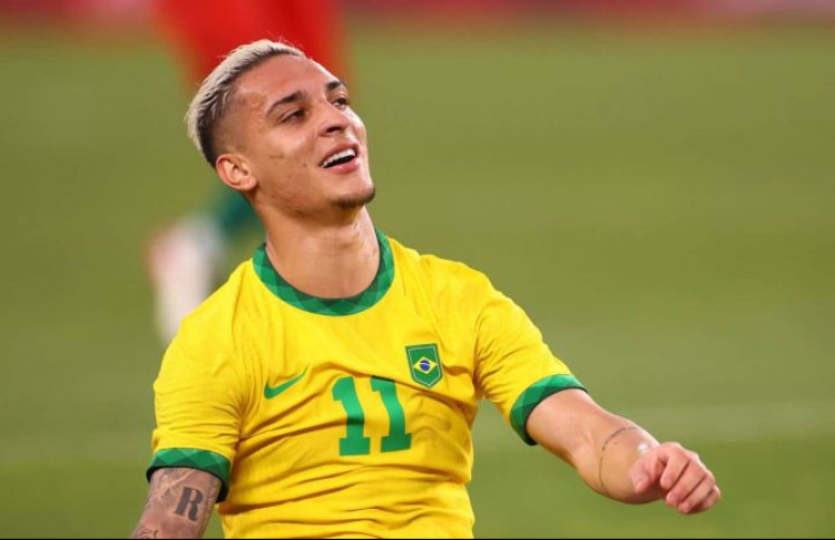 އެންޓޮނީގެ އޯނާޝިޕްގައި ދެ ކްލަބް ހިއްސާވާން ހުށަހަޅަނީ