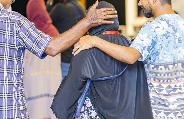 އަސްކޮއިއިން ފައިސާ ނަގައި އުމްރާއަކަށް ނުގެންދިޔަ