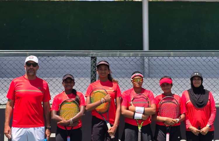 އުރުދުންގައި ތާށިވި ޓީމު ހުކުރުގައި އެނބުރި އަންނަނީ