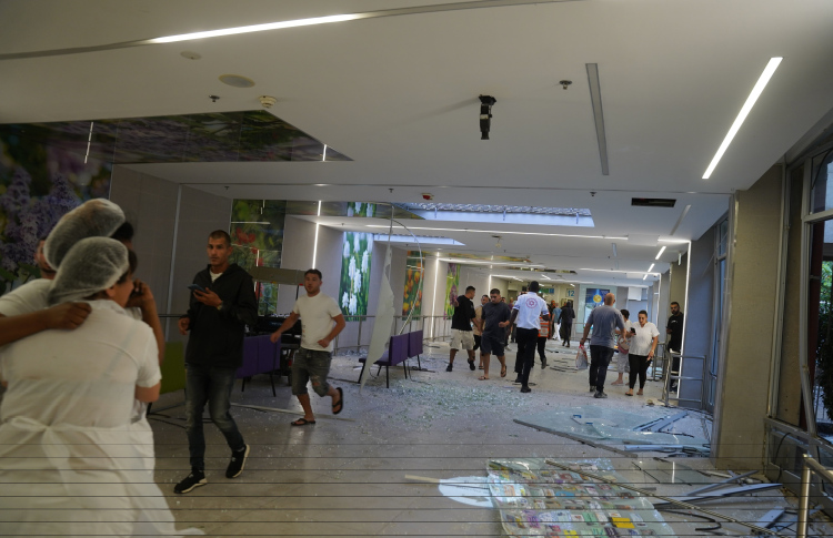 އިރާނުގެ މިސައިލެއް އިޒްރޭލްގެ ހޮސްޕިޓަލަކަށް!