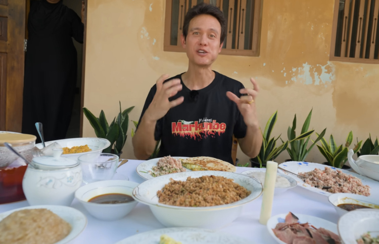 މާކް ބުނަނީ ކާން އެކަނި އަންނަންވެސް ރާއްޖެ ސަޅިއޭ!