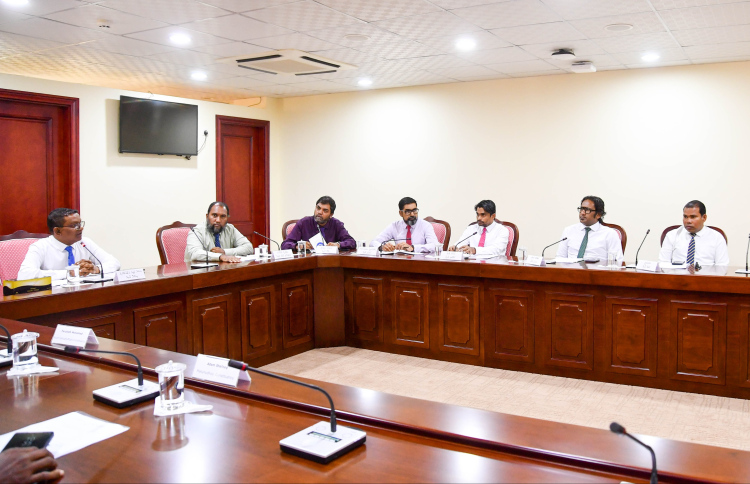 ޕިރަމިޑް ސްކީމްތަކާއި ސްކޭމްގެ މައްސަލަތައް ބަލަނީ