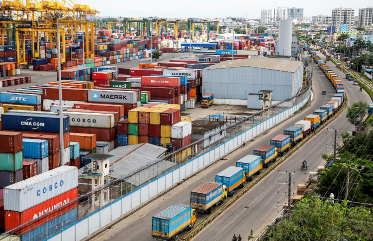 ބަންގްލާދޭޝްގެ އެންމެ ބޮޑު ބަނދަރު ހުއްޓުމަކަށް