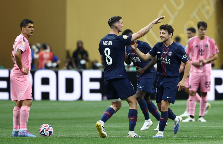 ފަސޭހައިން އިންޓަ މަޔާމީ ބަލިކޮށް ޕީއެސްޖީ ކުއާޓާއަށް