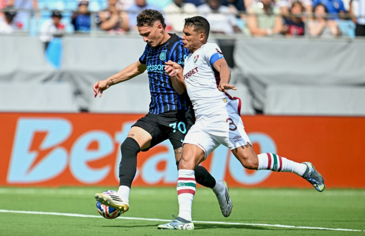 ތިއާގޯ ސިލްވާގެ ފުލުމިނޭސީ އިން އިންޓަ ކަޓުވާލައިފި