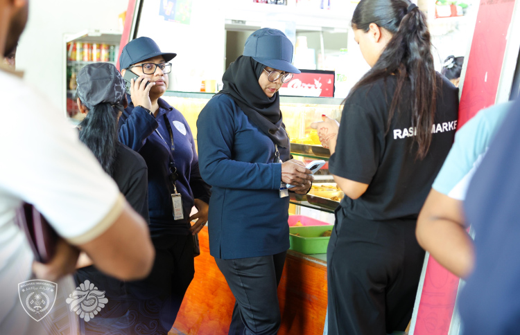 ގަވާއިދާ ހިލާފަށް ވިޔަފާރިކުރާ ބިދޭސީން ހިފަހައްޓައިފި