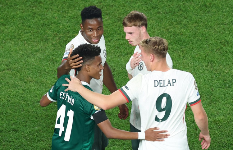 ސެމީ ފައިނަލްގެ ޖާގަ އާއެކު މުސްތަގުބަލުގެ ވިދުވަރެއް