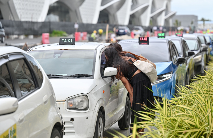 ޓެކްސީ ލައިން ފަށަން 407 ޑްރައިވަރުން ހޯދަނީ