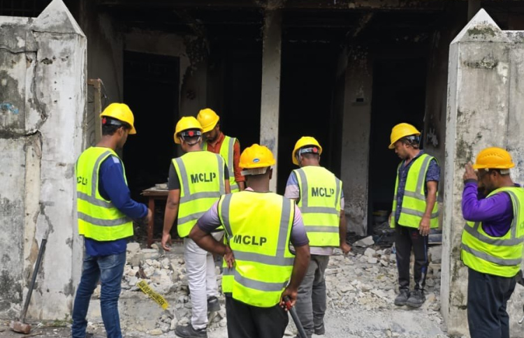 އޯކިޑް ޕްލާޒާ ތަޅާލުމުގެ މަސައްކަތް ފަށައިފި