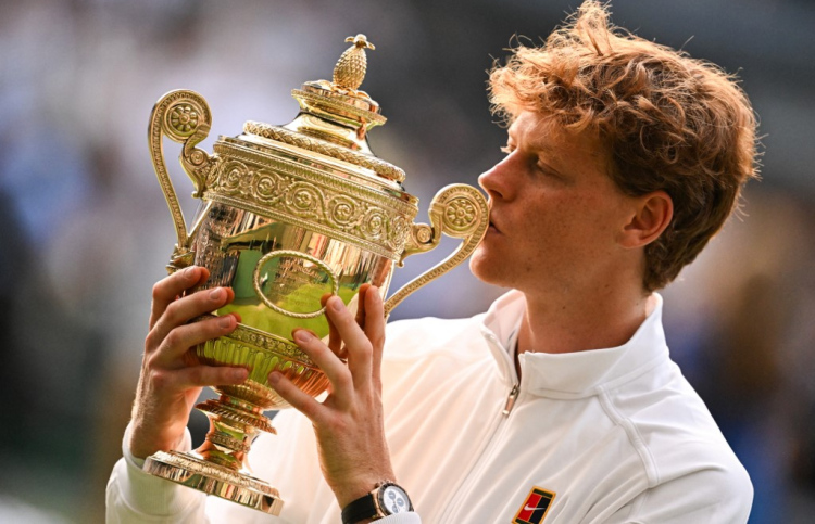 ސިނާ ފުރަތަމަ ފަހަރަށް ވިމްބެލްޑަން ކާމިޔާބު ކޮށްފި