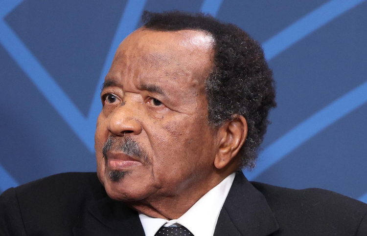 ކެމަރޫންގެ ރައީސް އަށް ވަނަ ދައުރަކަށް ވާދަކުރައްވަނީ