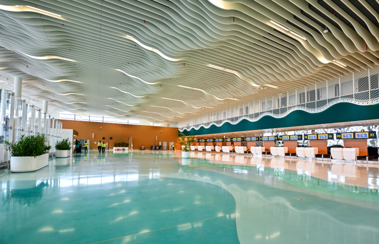 މޫނު ނިވާކޮށްގެން ތިބި ބަޔަކު ފައިސާތަކެއް ފޭރިގެންފި