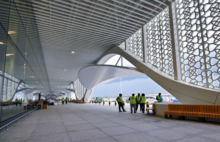 ޑޮލަރު ފޭރުމުގައި ބައިވެރިވި ހަތަރު މީހަކު ހައްޔަރު