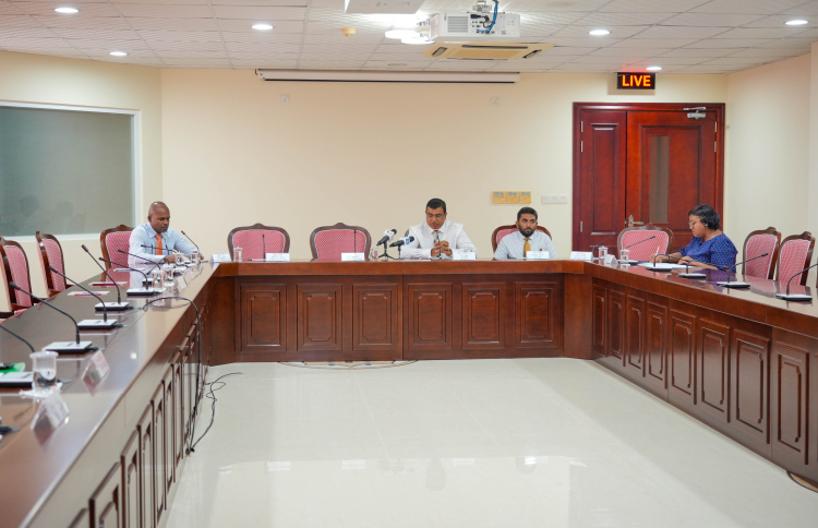 ހިޔާލު ހޯދުމުގެ ވޯޓަށް މަޝްވަރާކުރުމަށް އިދިކޮޅުން ނުދޭ