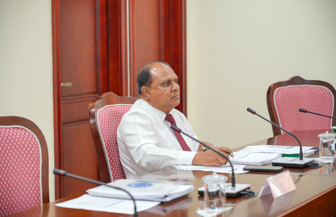 ރައްޔިތުންގެ މަޖިލީހުގެ މިނިވަން މުއައްސަސާތަކުގެ ކޮމިޓީގެ ބައްދަލުވުން.-- ފޮޓޯ: މަޖިލިސް