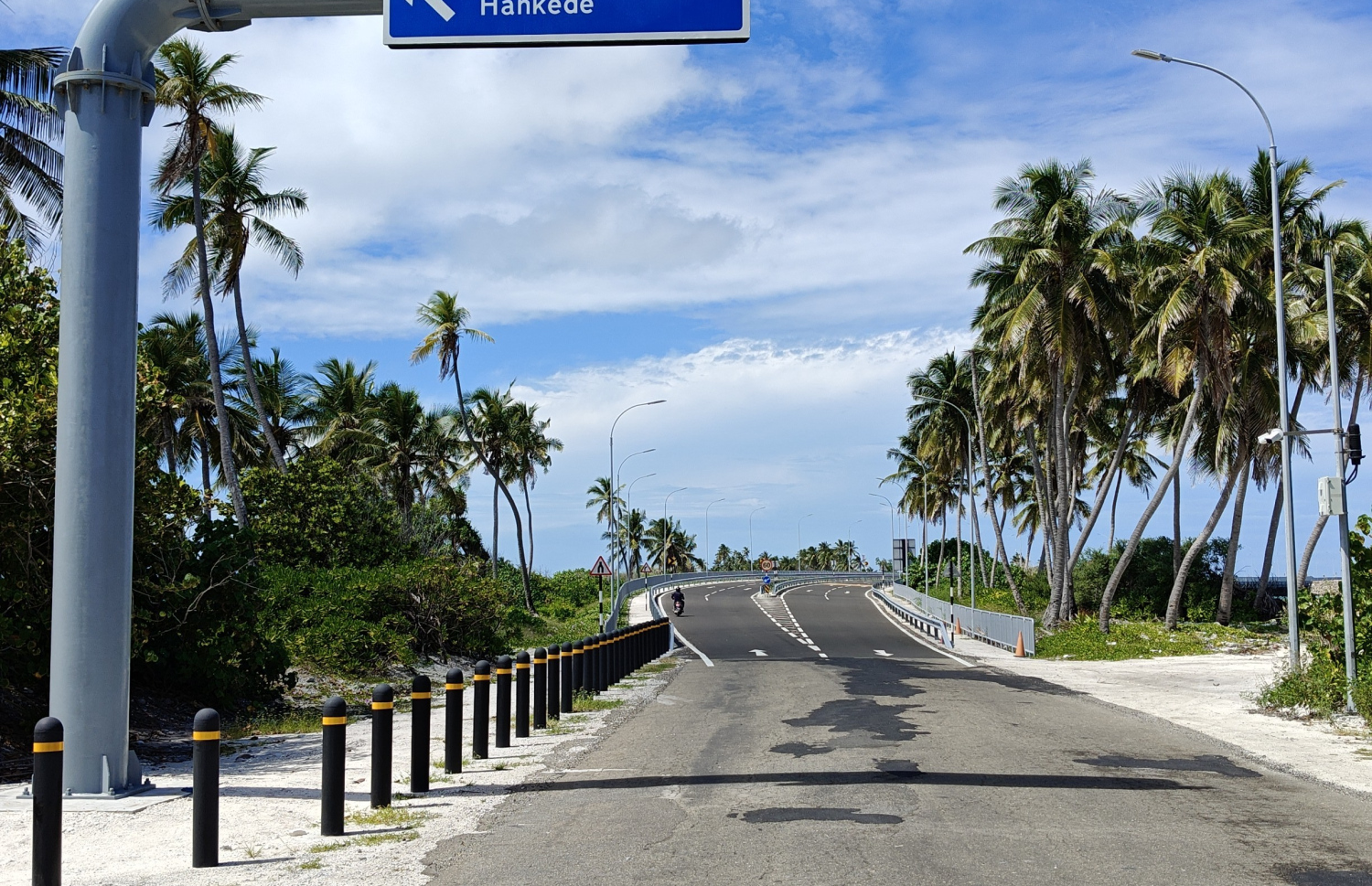 އެފްކޮންސް އިން ހަދާފައިވާ އައްޑޫ ހަންކެޑެ ބްރިޖު