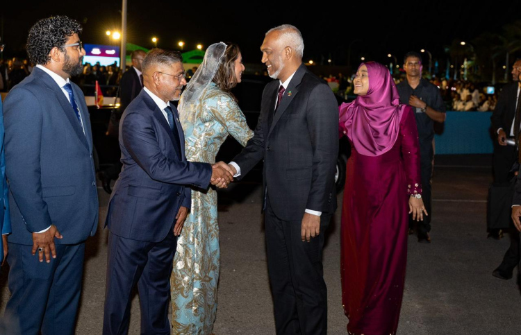 ރާއްޖޭގެ އިގްތިސާދީ އެންމެ މުހިއްމު ތަނބަކީ އެއާޕޯޓު: ރައީސް