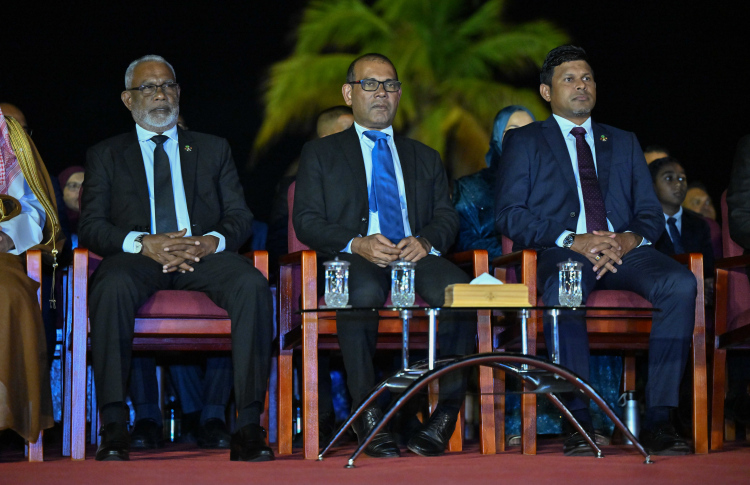 ކުރީގެ ރައީސުންގެ ދައުވަތަށް ވަޑައިގަތީ ނަޝީދާއި ވަހީދު