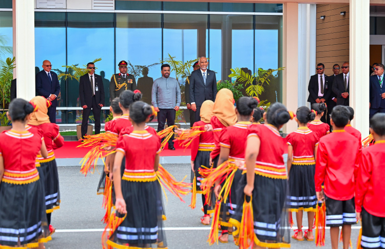 ރާއްޖެ-ލަންކާ މުދާ ފެރީ ފަށަން މަޝްވަރާ ކުރަނީ