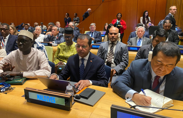 ފަލަސްތީނުގެ ސުލްހައިގެ ކޮންފަރެންސްގައި ރާއްޖެ