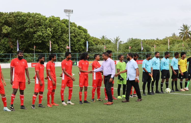 ލ.އަތޮޅު މުބާރާތާއެކު ގޯލްޑް ކަޕް ކޮލިފައިން ފަށައިފި