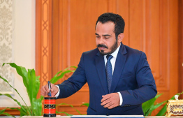 ފަނޑިޔާރު ޖަމީލް: ހައި ކޯޓު ހިންގުން އޭނާއާ ވަނީ ހަވާލު ކުރައްވާފައި.---ފޮޓޯ: ރައީސް އޮފީސް