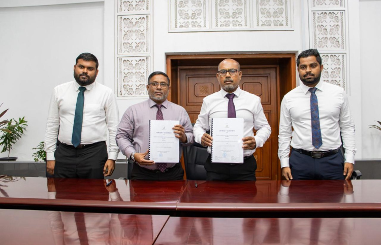 11 ރަށެއްގެ މަގުތައް ޒަމާނީ ފެންވަރަށް ހަދަނީ