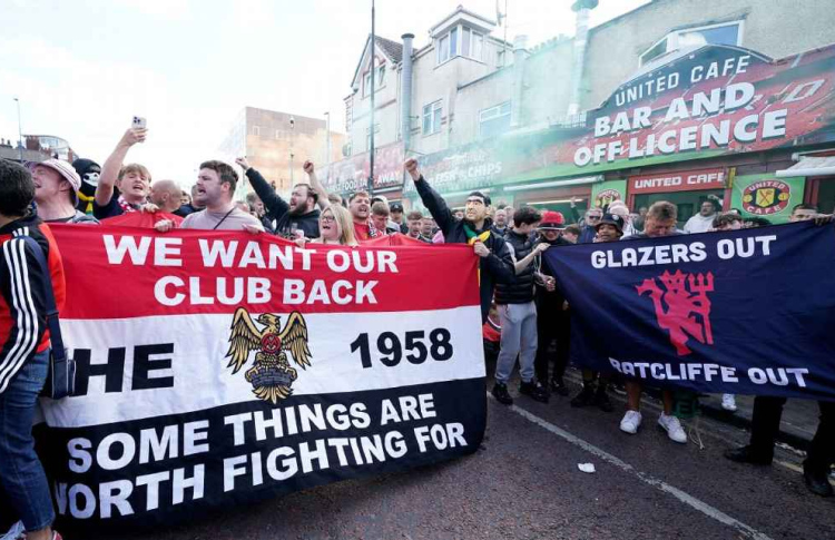 ހިޔާލު ތަފާތުވެ މެންޔޫގެ ސަޕޯޓަރުންގެ މުޒާހަރާ ކެންސަލް